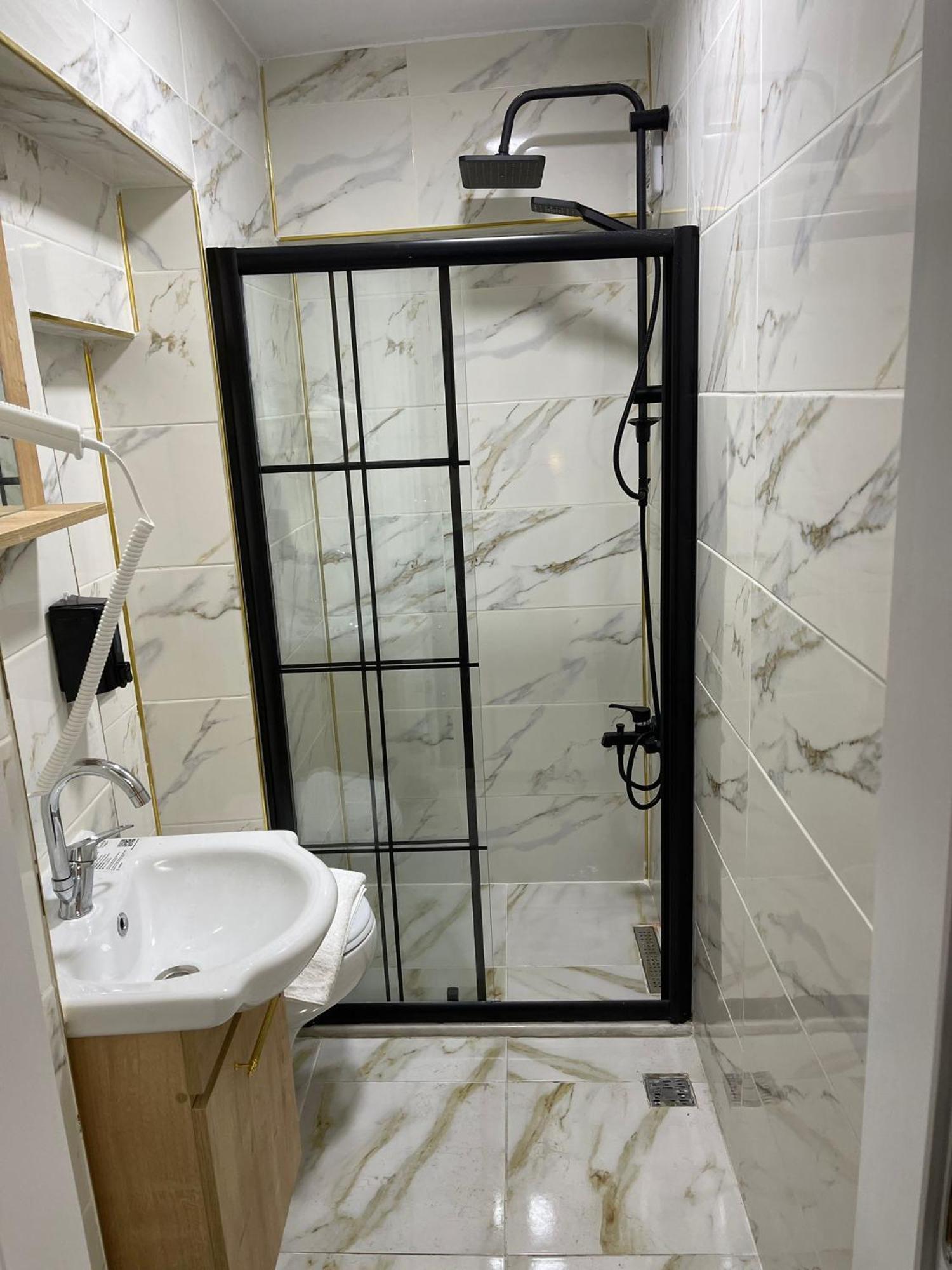 Taksim Rain Hause Aparthotel Истанбул Екстериор снимка
